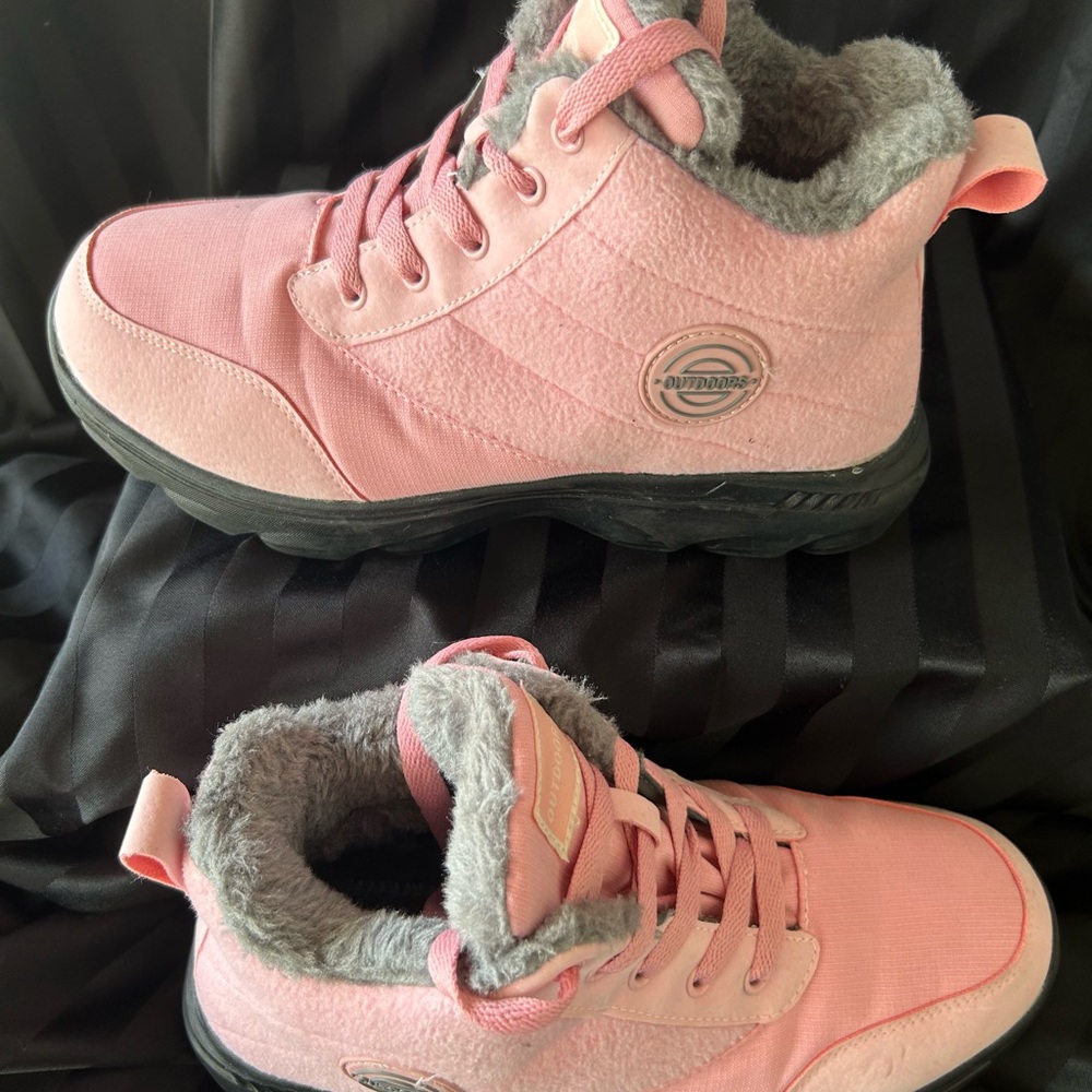 Pink High-Top boots - Picture 3 of 4
